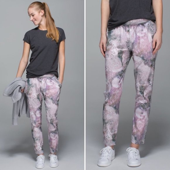 Lululemon Namaskar Pant II Lightweight Jogger Ankle Crop Pants Sugar Crush Multi - Picture 2 of 16